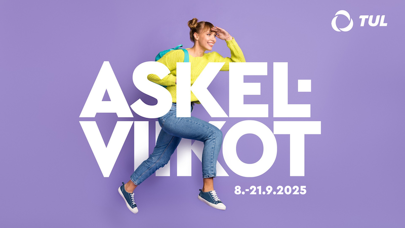 Violetilla taustalla teksti Askelviikot 8.-21.9.2025. Etualalla kuva naisesta harppaamassa eteenpäin iloinen ilme kasvoillaan.