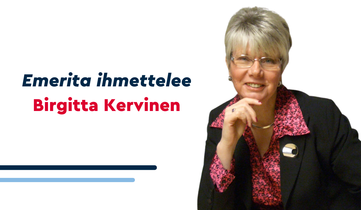 Valkoisella taustalla kuva Birgitta Kervisestä seki teksti Emerita ihmettelee, Birgitta Kervinen. Kuvan alalaidassa kaksi koristeviivaa, joista toinen on tummansininen ja toinen vaaleansininen.