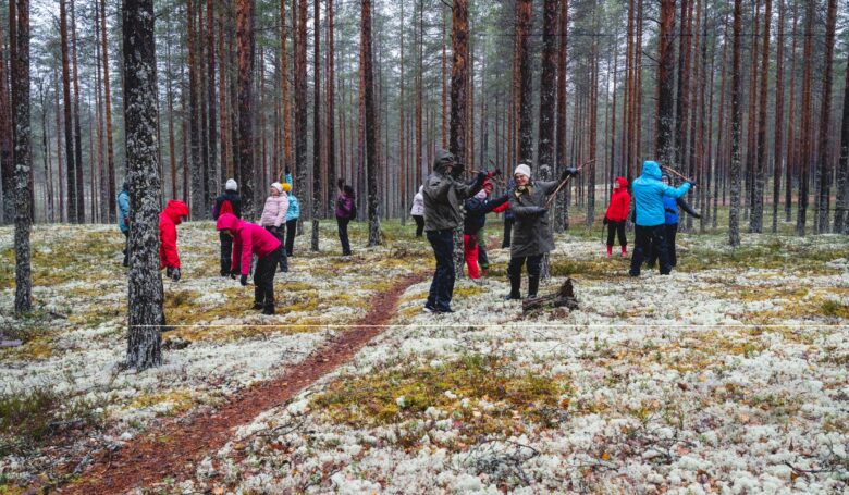 Hyvinvointia ulkoilusta -vertaisohjaajakurssi