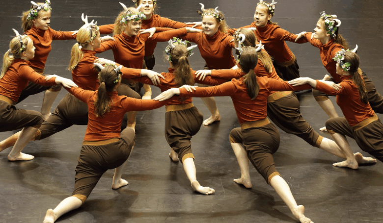 Ryhmätanssin avoimet TUL:n mestaruuskilpailut ja tanssin avoimet kilpailut sooloille, duoille ja trioille